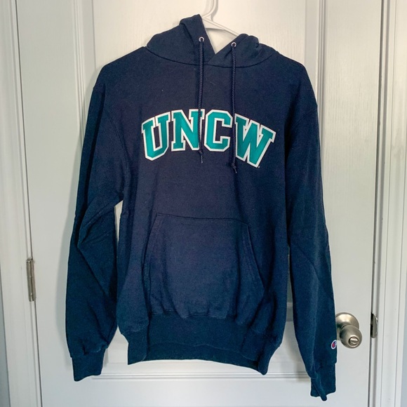 Champion Jackets & Blazers - Vintage NWOT UNCW Champion Powerblend Hoodie